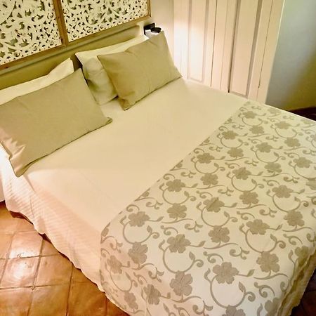 Villetta Romantica Centro Storico Con Giardino Privato Eksteriør bilde